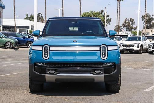 2023 Rivian R1S Adventure