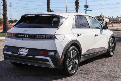 2026 Hyundai IONIQ 5 SEL