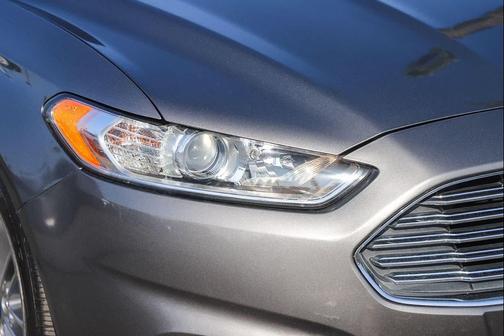 2014 Ford Fusion Hybrid SE