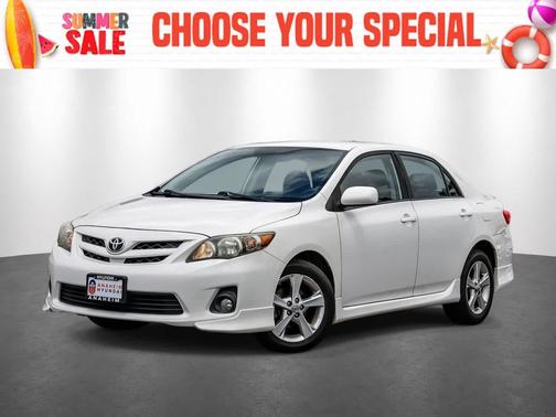 Super White 2013 Toyota Corolla S