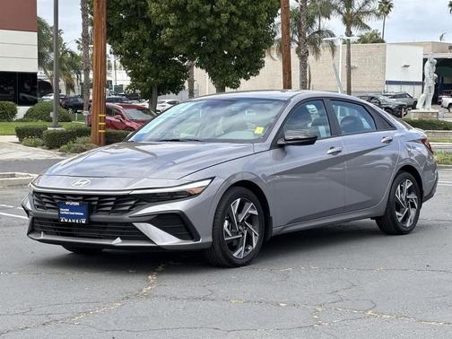 2025 Hyundai ELANTRA Sport