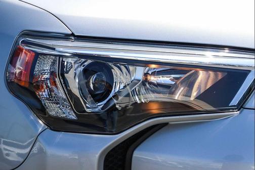 Classic Silver Metallic 2024 Toyota 4Runner TRD Off Road Premium