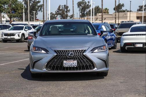2023 Lexus ES 350 Base