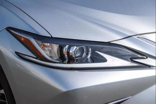2023 Lexus ES 350 Base