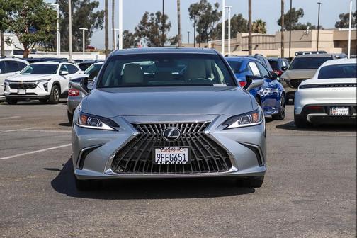 2023 Lexus ES 350 Base