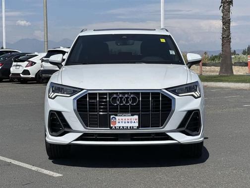 2024 Audi Q3 Premium 45 TFSI S line quattro Tiptronic