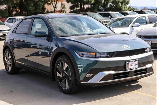 2026 Hyundai IONIQ 5 SE