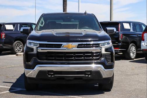 Black 2022 Chevrolet Silverado 1500 LT