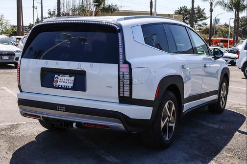 Snow White Pearl 2026 Hyundai IONIQ 9 SE