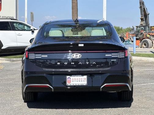 2025 Hyundai SONATA Hybrid Limited