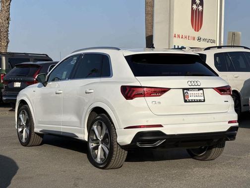 2021 Audi Q3 45 S line Premium