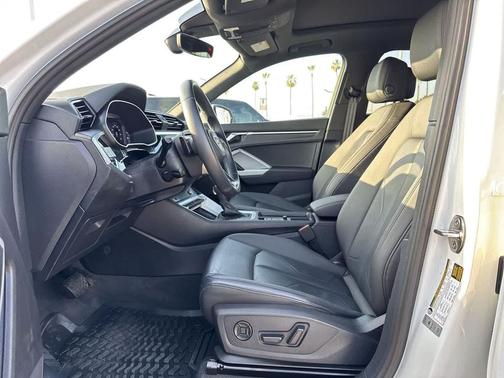 2021 Audi Q3 45 S line Premium