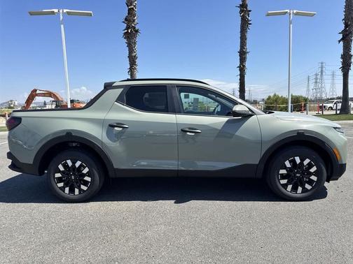 2026 Hyundai SANTA CRUZ SEL Activity