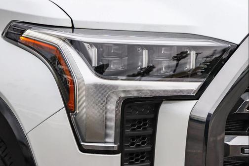 Wind Chill Pearl 2023 Toyota Tundra Hybrid Platinum