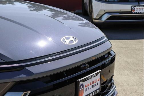 2026 Hyundai SONATA Hybrid Limited