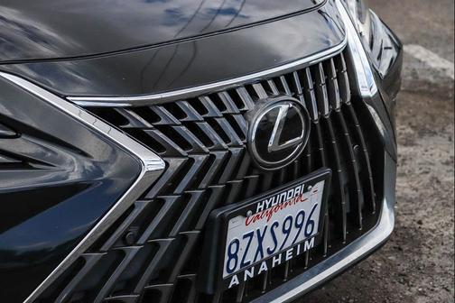 Caviar 2022 Lexus ES 350 Base