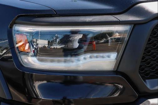 Diamond Black Crystal Pearlcoat 2020 RAM 1500 Rebel
