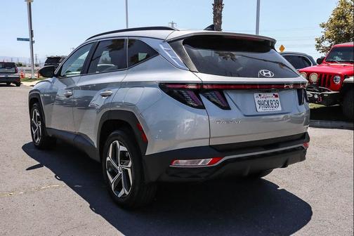 Shimmering Silver 2023 Hyundai TUCSON SEL