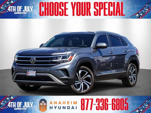 Platinum Gray Metallic 2023 Volkswagen Atlas Cross Sport 3.6L V6 SEL