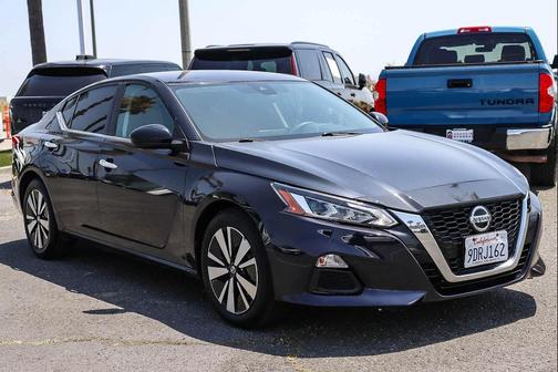 Storm Blue Metallic 2021 Nissan Altima 2.5 SV