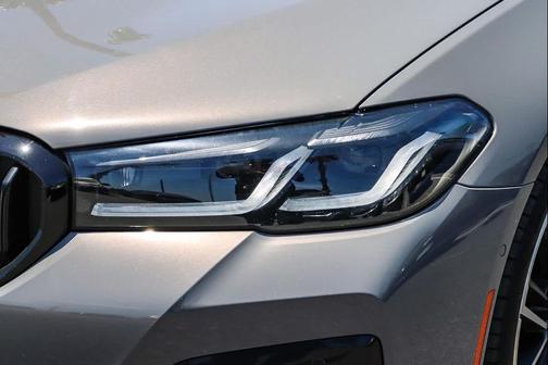 Bernina Grey Amber Effect Metallic 2021 BMW 540 540i