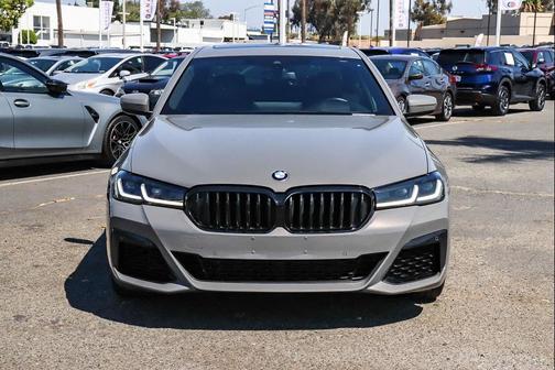 Bernina Grey Amber Effect Metallic 2021 BMW 540 540i