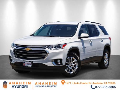 Summit White 2020 Chevrolet Traverse LT Cloth