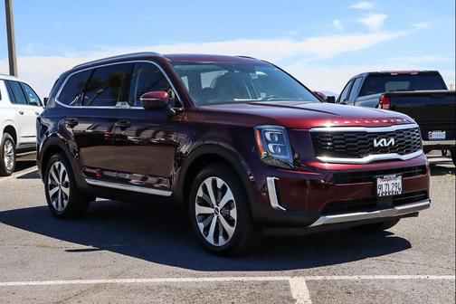 Sangria 2022 Kia Telluride EX