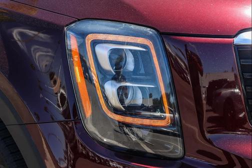 Sangria 2022 Kia Telluride EX