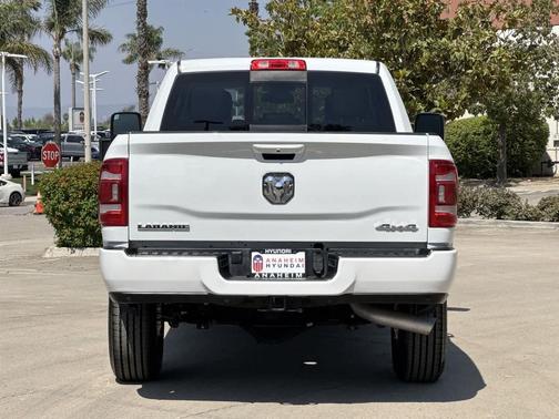 2024 RAM 2500 Laramie Crew Cab 4x4 6'4' Box