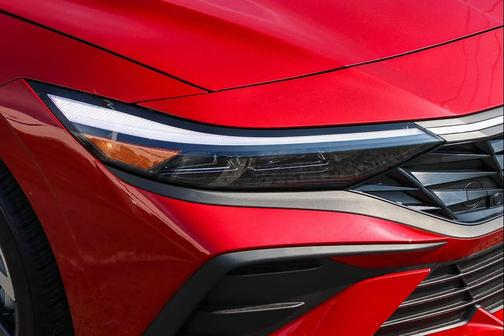 2025 Hyundai ELANTRA Sport