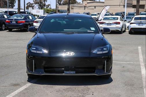 Onyx Black 2025 Hyundai IONIQ 6 SE
