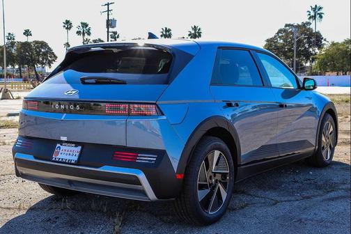 2026 Hyundai IONIQ 5 SE