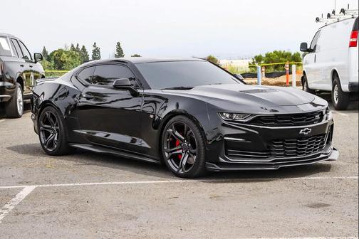 Black 2019 Chevrolet Camaro 1SS