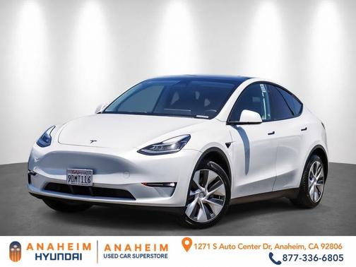 White 2022 Tesla Model Y Long Range Dual Motor All-Wheel Drive