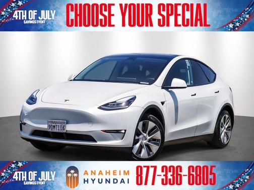 White 2022 Tesla Model Y Long Range Dual Motor All-Wheel Drive