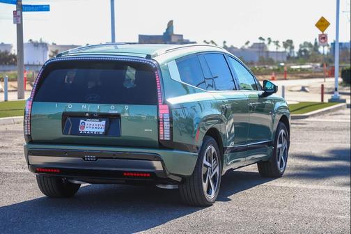 2026 Hyundai IONIQ 9 Performance Calligraphy