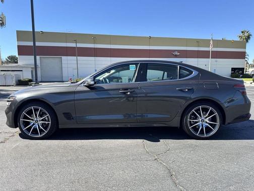 2023 Genesis G70 2.0T AWD