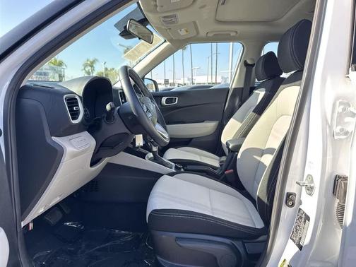 2022 Hyundai VENUE SEL