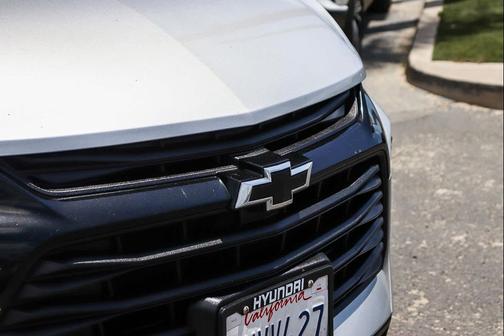 Silver Ice Metallic 2020 Chevrolet Blazer 3LT