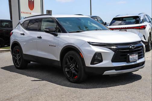 Silver Ice Metallic 2020 Chevrolet Blazer 3LT