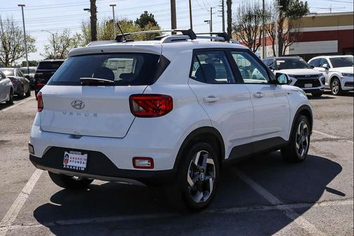 Lunar White 2026 Hyundai VENUE SEL