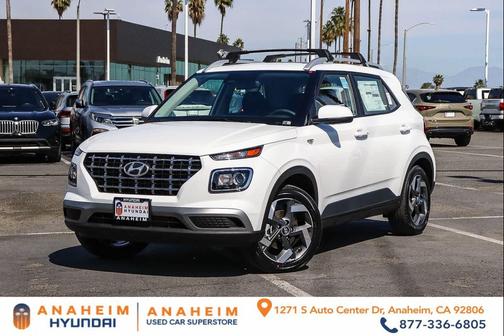 Lunar White 2026 Hyundai VENUE SEL