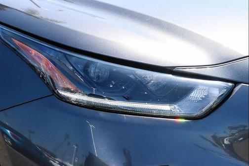 Magnetic Gray Metallic 2021 Toyota Highlander XSE