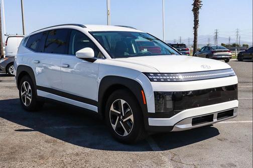 Snow White Pearl 2026 Hyundai IONIQ 9 SE