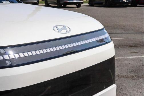 Snow White Pearl 2026 Hyundai IONIQ 9 SE