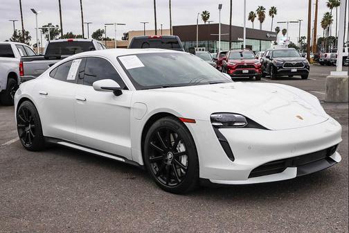 2021 Porsche Taycan Turbo