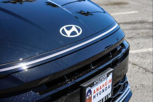 Abyss Black 2026 Hyundai SONATA Hybrid SE