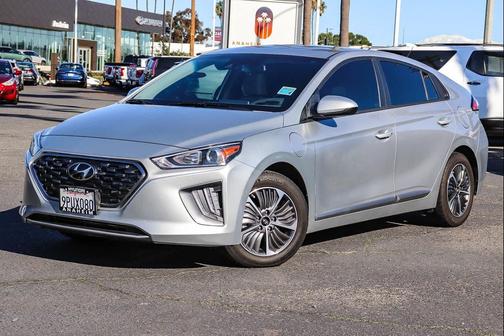 2022 Hyundai IONIQ Plug-In Hybrid SE