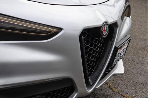 Silverstone Gray Metallic 2019 Alfa Romeo Stelvio Base